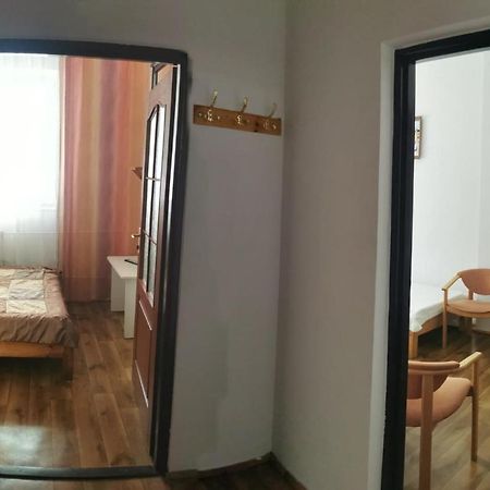 Dom Wczasowy Lido Hotel Krynica Zdroj Ngoại thất bức ảnh