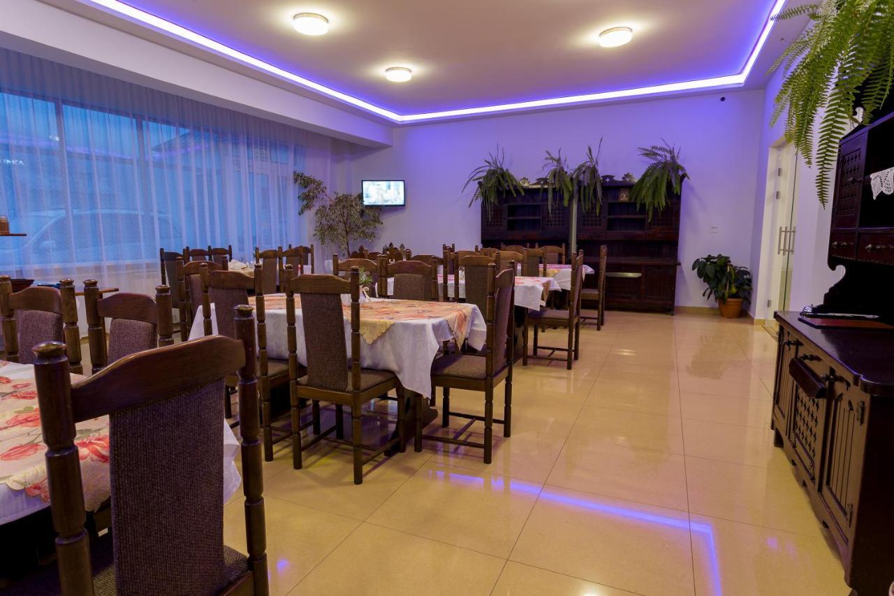 Dom Wczasowy Lido Hotel Krynica Zdroj Ngoại thất bức ảnh